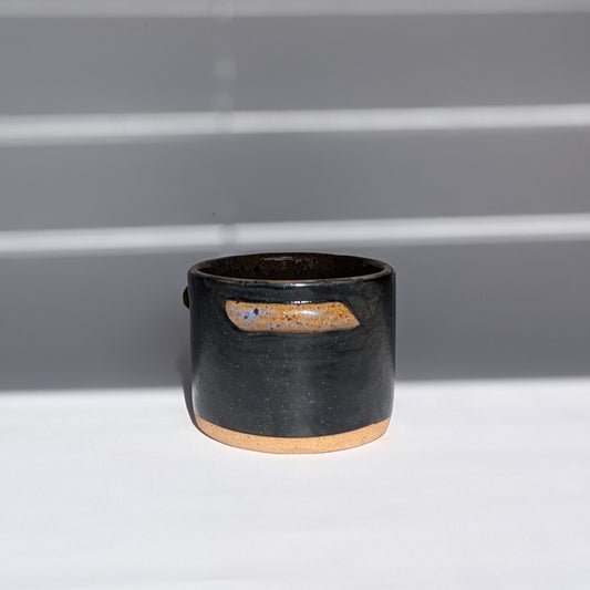 Black mug